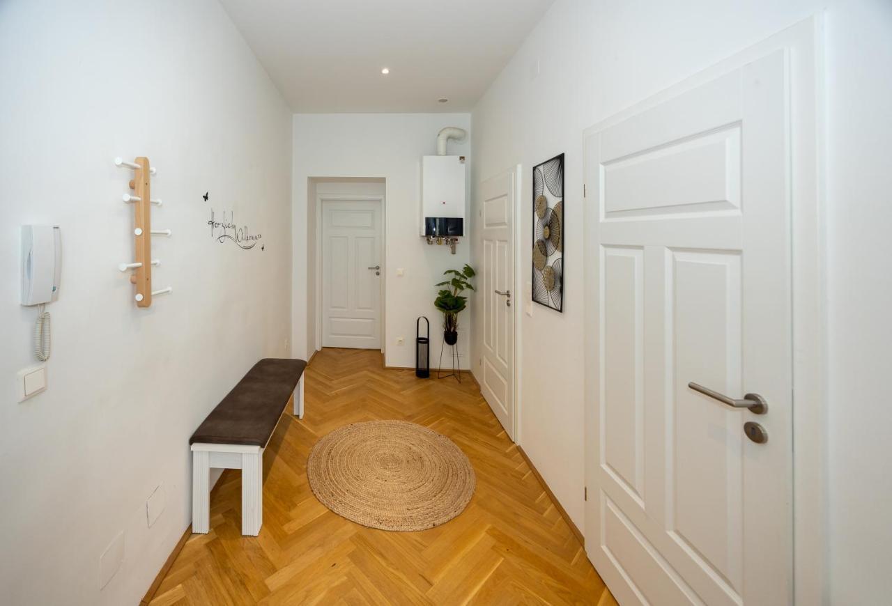Delightful 1 Bedroom Near Schoenbrunn And Westbahnhof With Big Porch * Wien